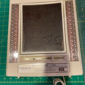 General Electric Electric Make-up Mirror